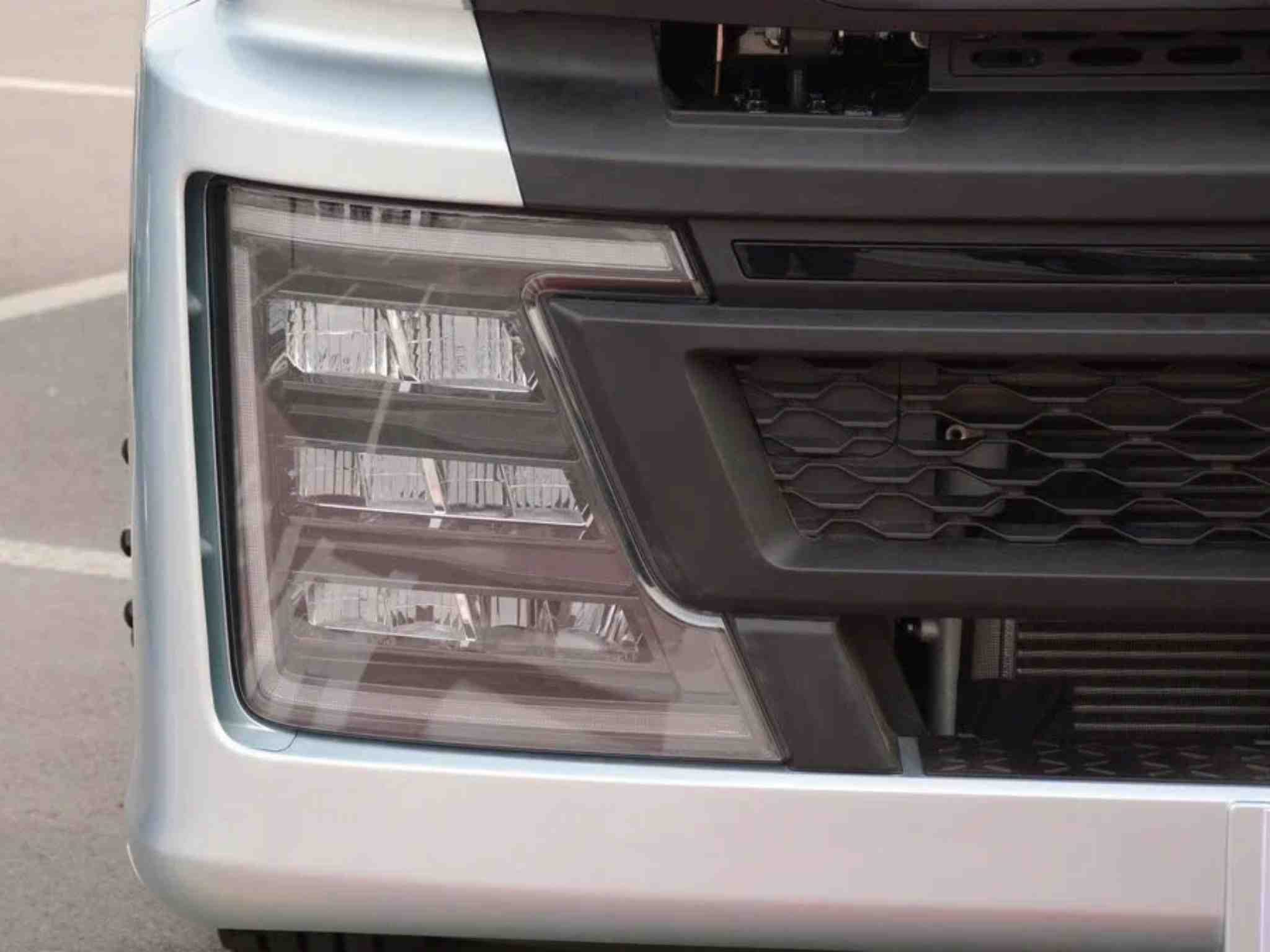 den-Howo-TH7-N-460-HP